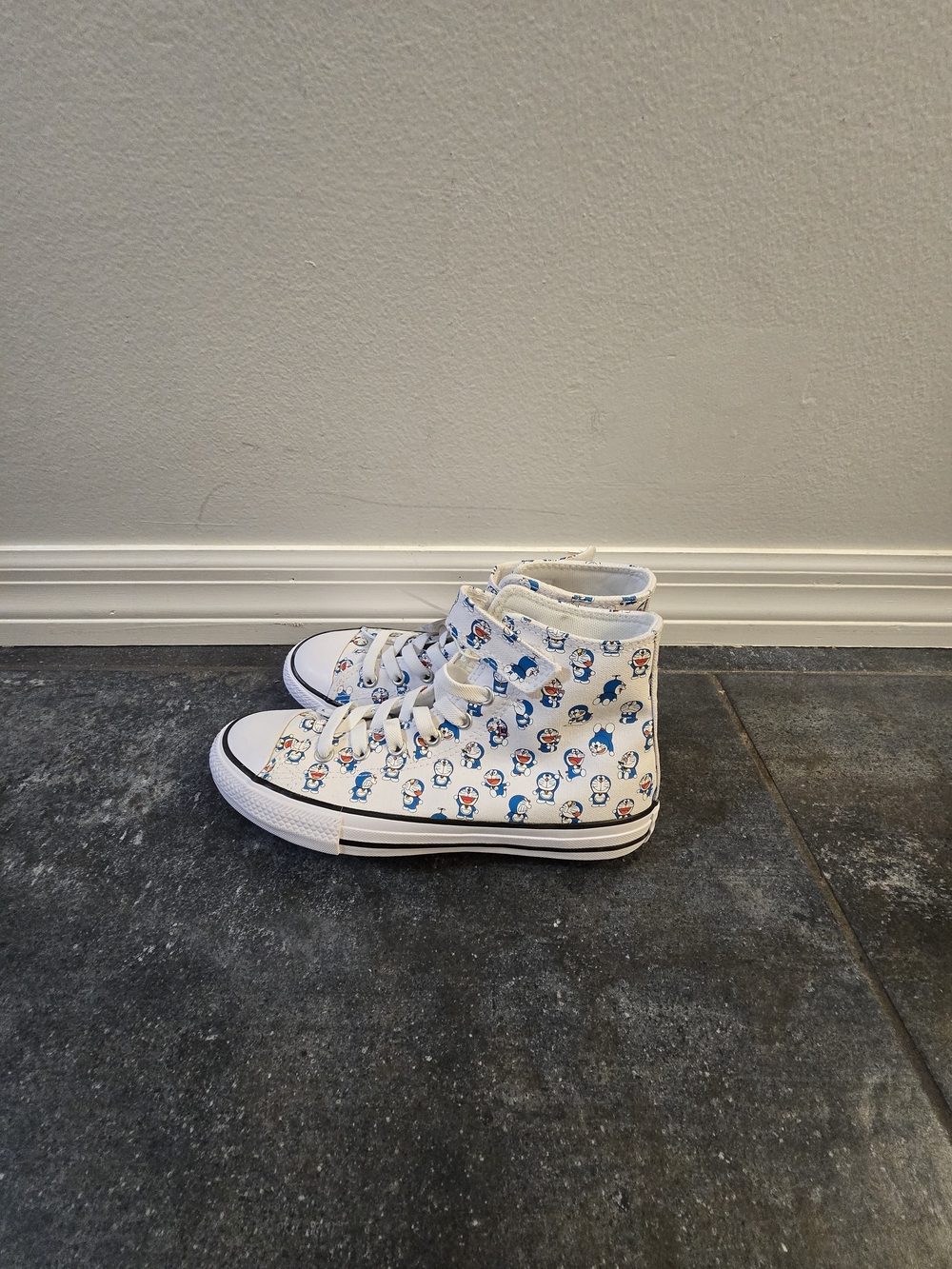 New Converse x Doraemon Chuck Taylor All Star HI Sneakers Youth 3